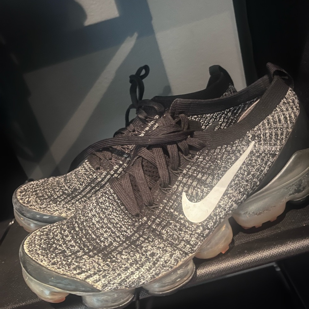 Nike Air VaporMax Flyknit Men’s running shoe